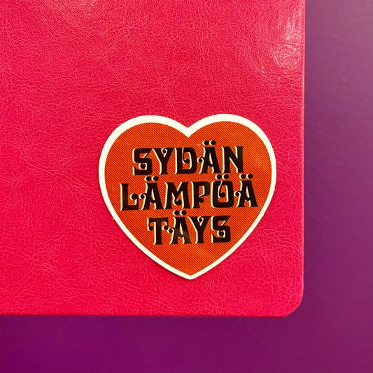 Sydän lämpöä täys • tarra