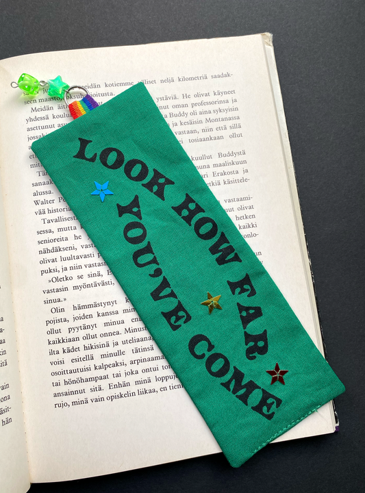 Look how far you've come • kangaskirjanmerkki vihreä